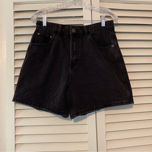 LIRA size 27 High Rise Mom Short Black Denim - Picture 1 of 9